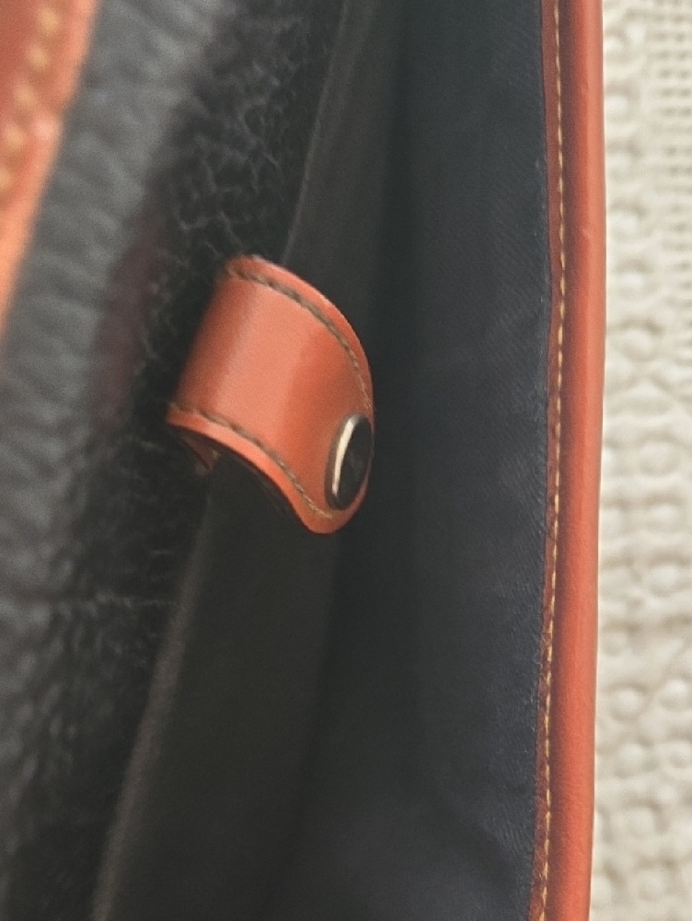 Vintage Dooney & Bourke Black Pebbled Leather Shoulder Bag with Brown Trim - Picture 12 of 16
